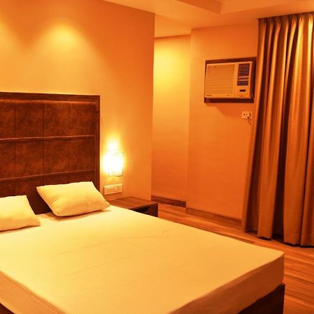 I-Towne' - A Unit Of Hotel Shivam International Deoghar Esterno foto